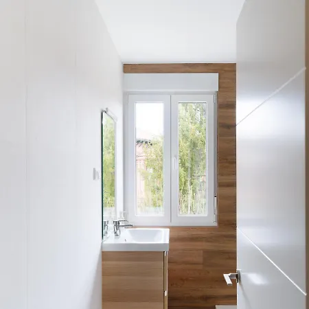 Housingleon - Muralla Ii * レオン