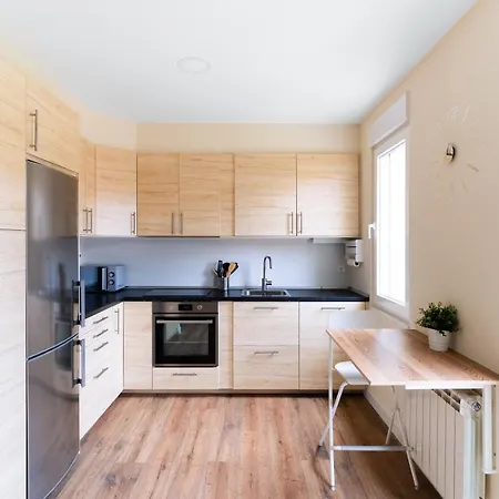 Housingleon - Muralla Ii * ليون